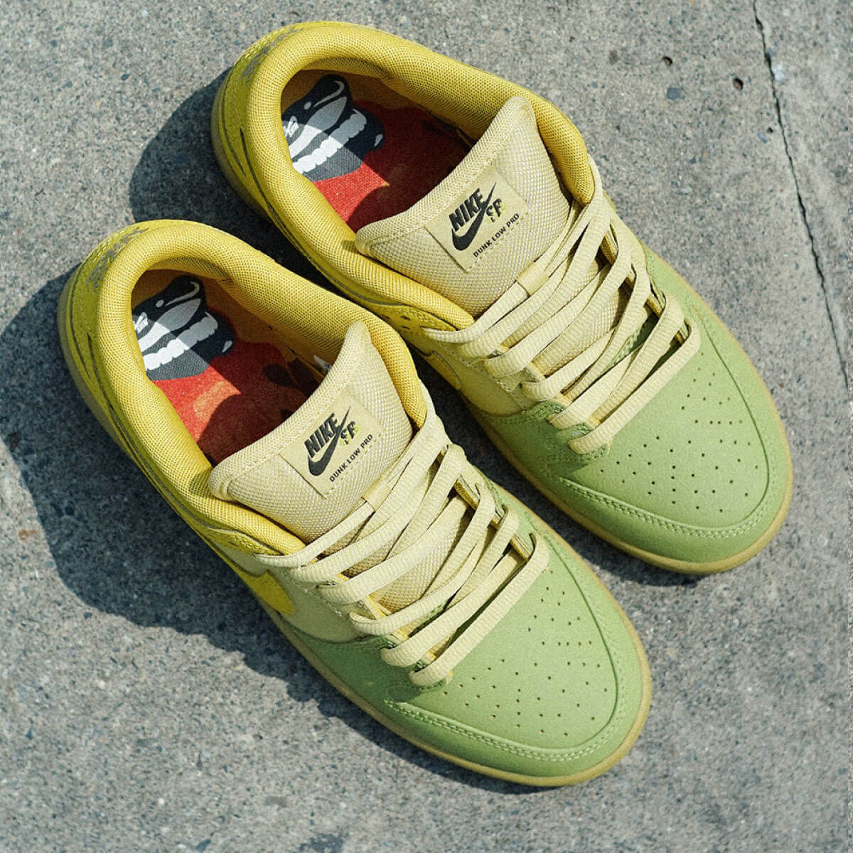 NIKE SB DUNK LOW PRO WC Saffron Quartz IO0427-300 ナイキSB ダンク