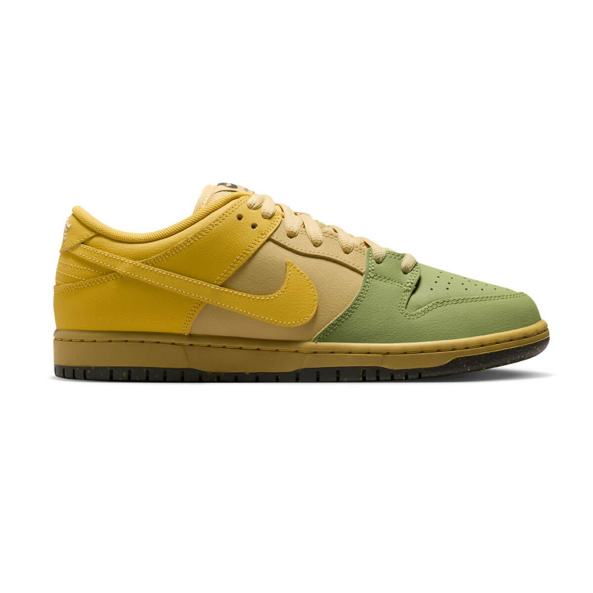 NIKE SB DUNK LOW PRO WC Saffron Quartz IO0427-300 ナイキSB ダンク