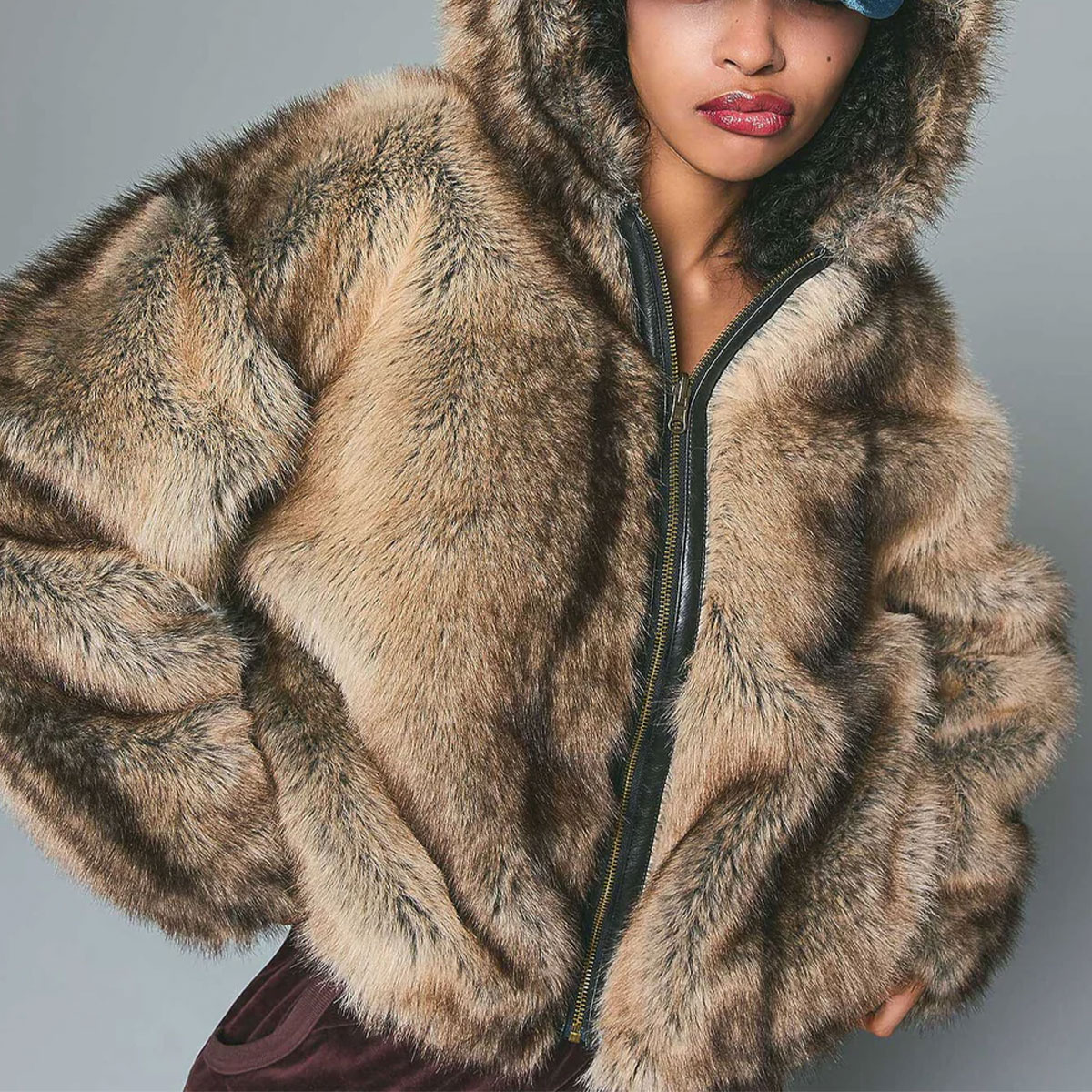 美香着用★新品タグ付き★ジャスグリッティー　フードファー付きコーディガン★ 美香着用☆新品タグ付き☆ジャスグリッティー フードファー付き