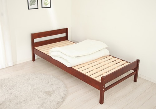 ���Τ��٥åɤ�������