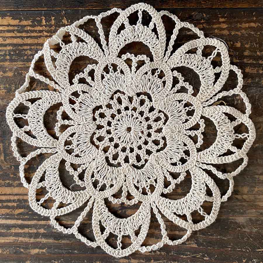 ヴィヴィアン｜インテリア雑貨と家具｜ 2サイズ展開 マシンメイド