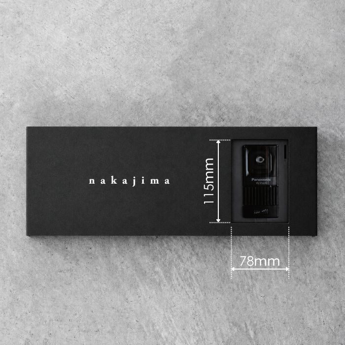 開口部にインターフォンが収まった実物写真（115mm × 78mm 寸法線入り）