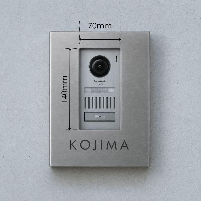 開口部にインターフォンが収まった実物写真（115mm × 78mm 寸法線入り）