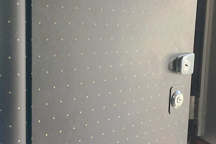 �ǥå��ɢ�����ߵ�ǰ�ץ졼��