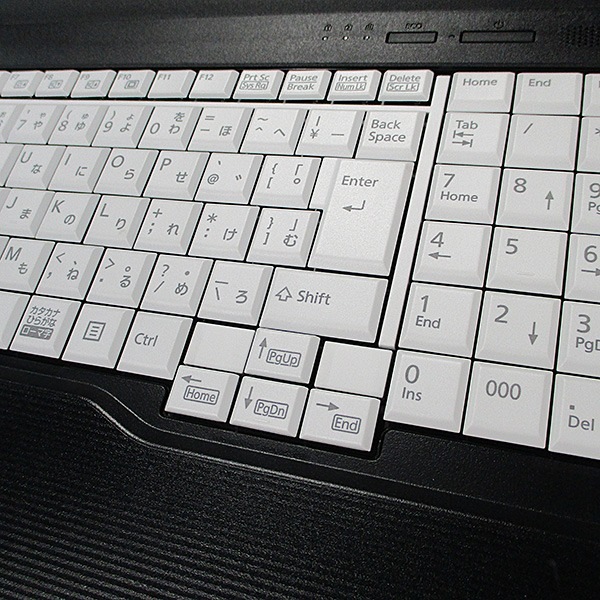 富士通 LIFEBOOK A5510/EX(1406789)【Win11 64bit】【webカメラ】【HDMI端子】【テンキー付】【Core i3 10110U】
