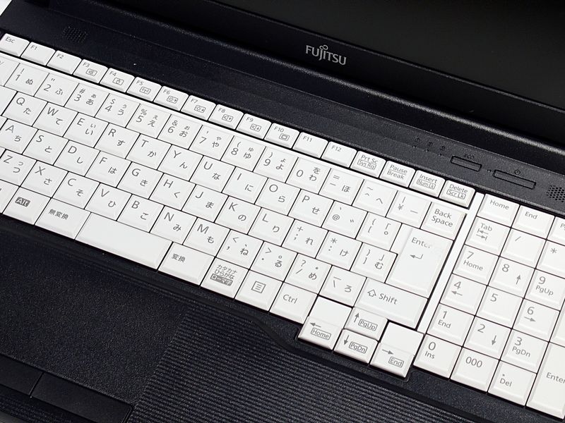 �x�m�� LIFEBOOK A5510/FX�i20006900�j�yWin11 64bit�z�yCore i5 10210U�z�y���8GB�z�ySSD240GB�z�yW-LAN�z