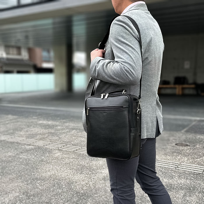 カッチリした見た目は人気が高い定番型