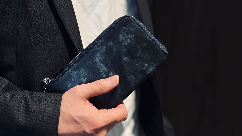 急な雨にも安心！雨の日対策バッグ