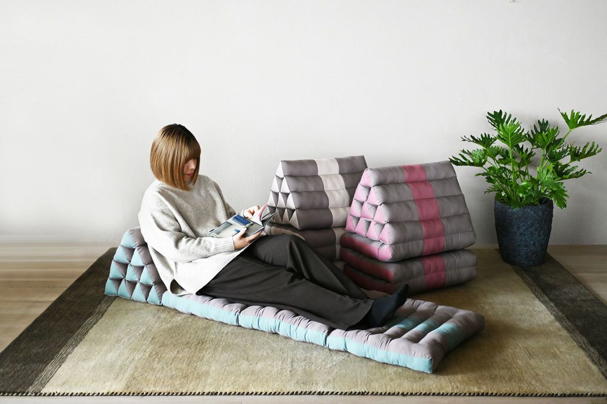 三角クッション