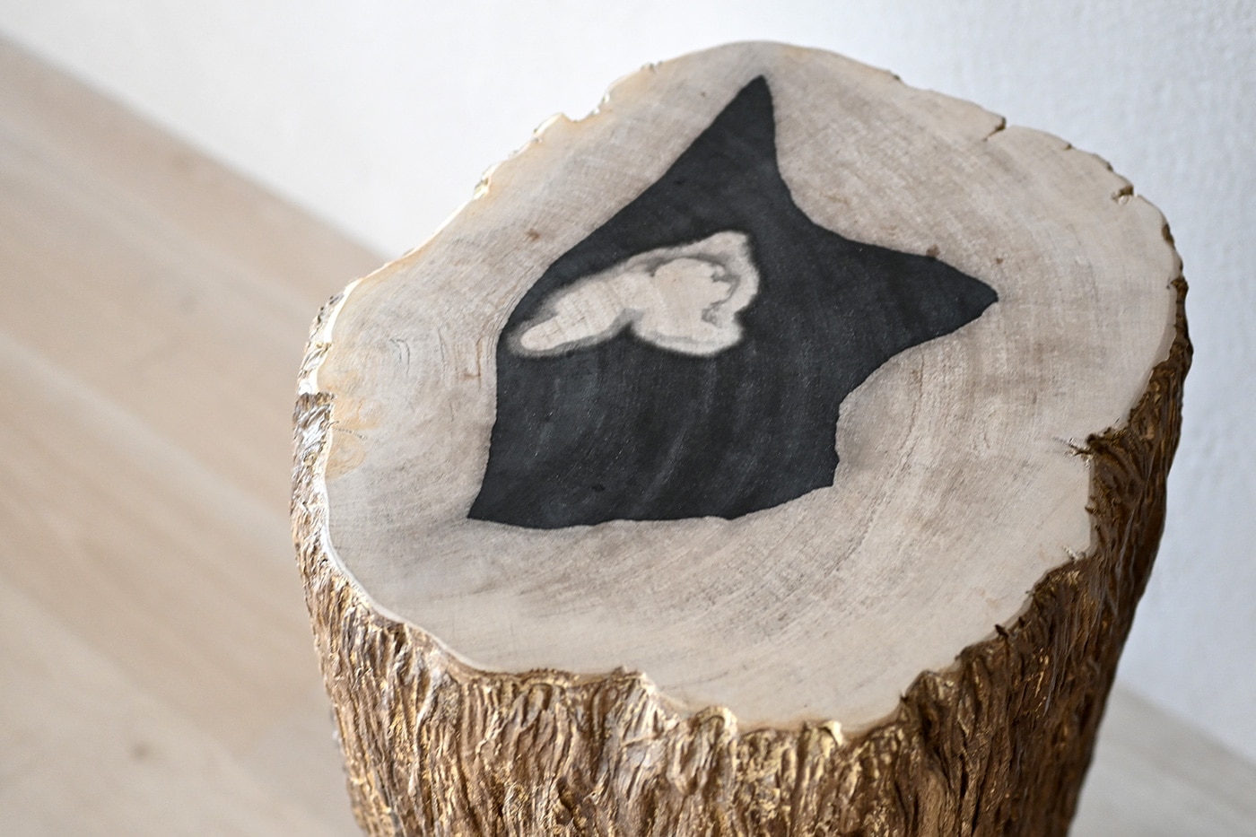 木化石サイドテーブル