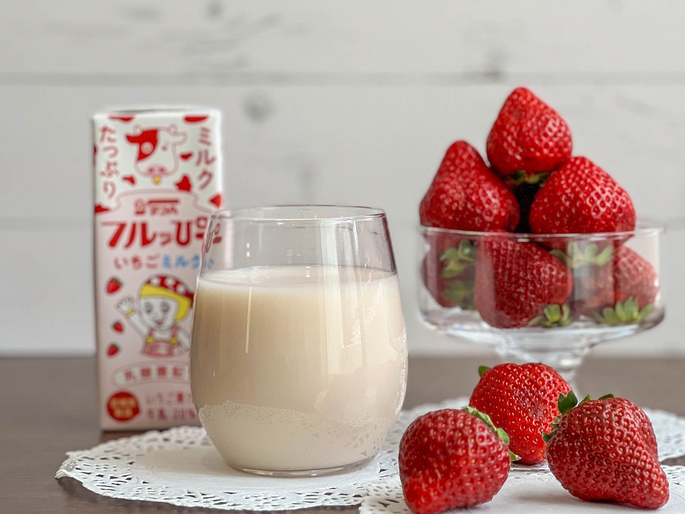 フルッぴー いちごミルク200ml | 宮崎県農協果汁（サンA）公式