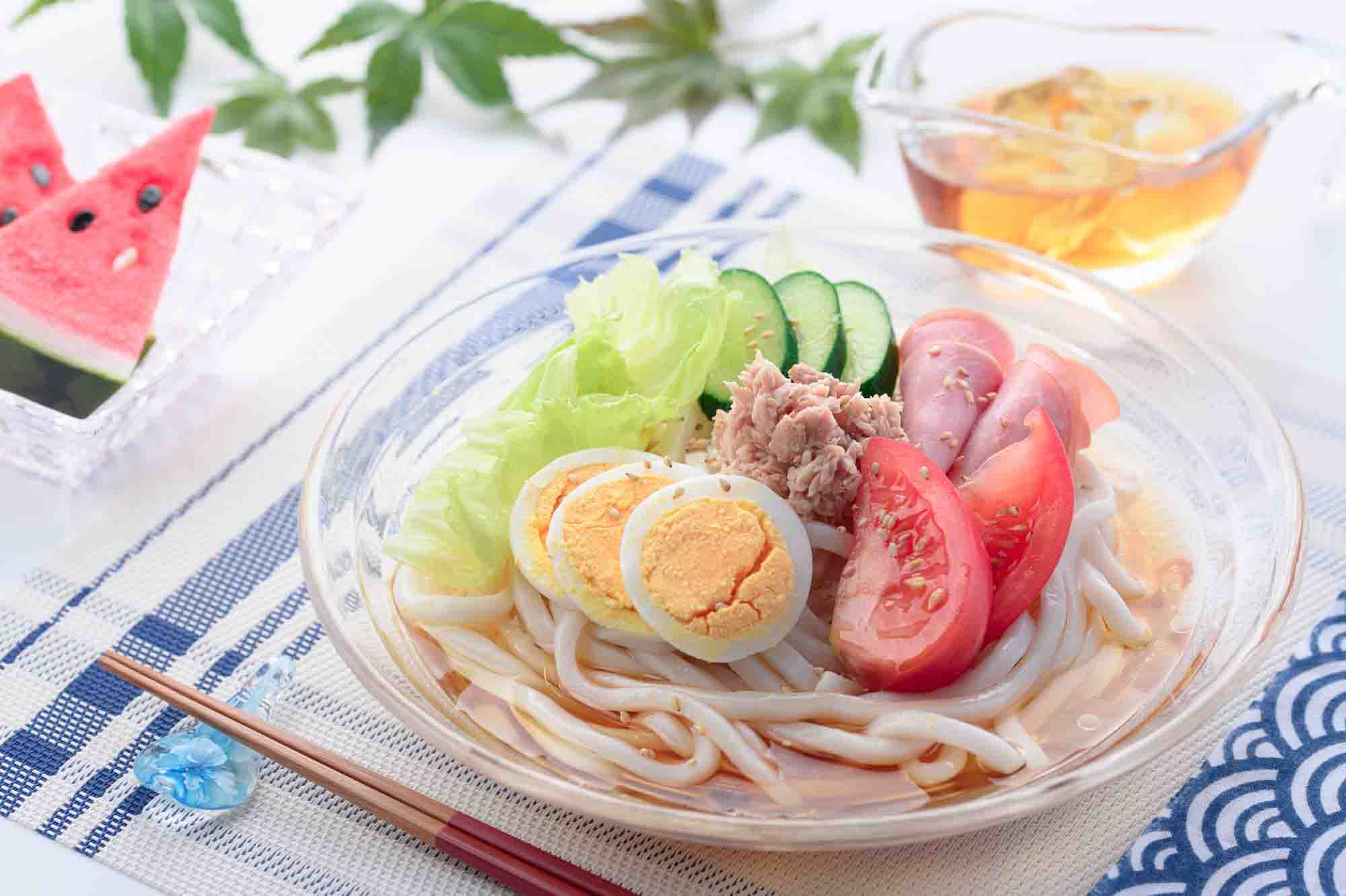 冷やしツナとまとうどん