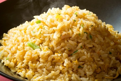 たまごとレタスの焼飯