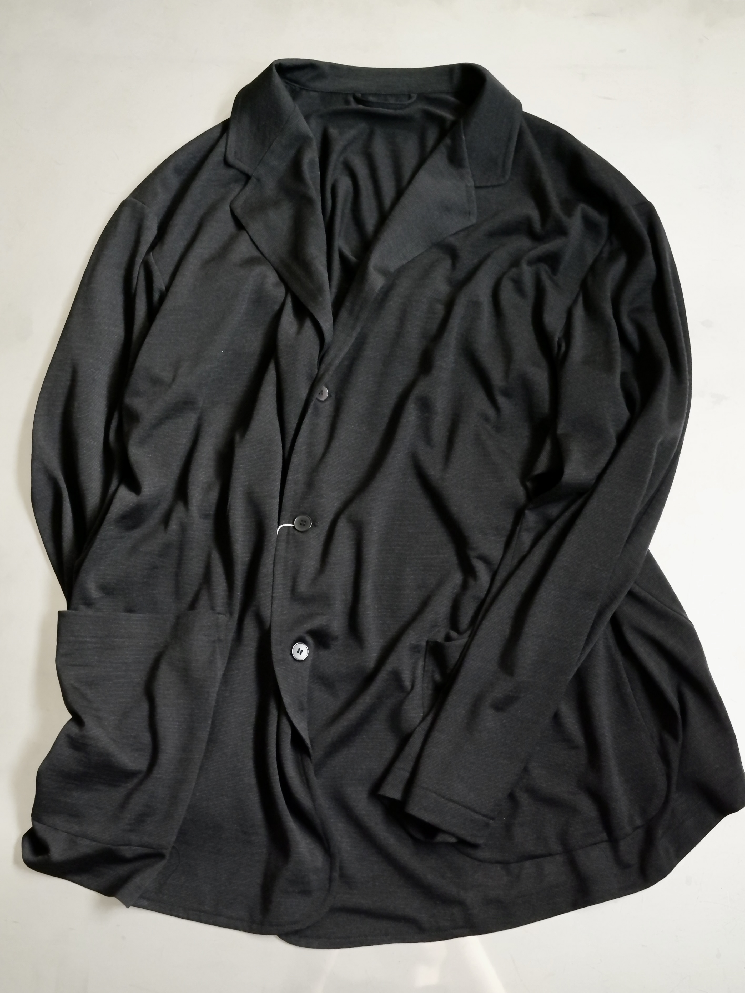 COMOLI New Delivery – Online Release: 4/17(Fri)