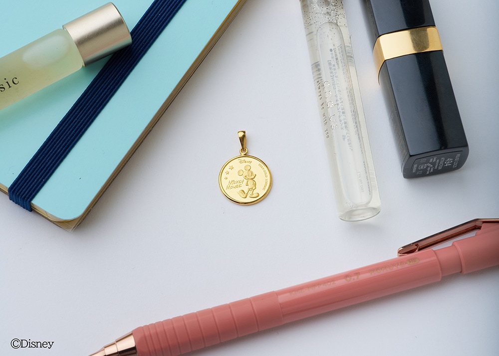 Disney『ミッキー&ミニー』リバーシブルメダルペンダントトップ