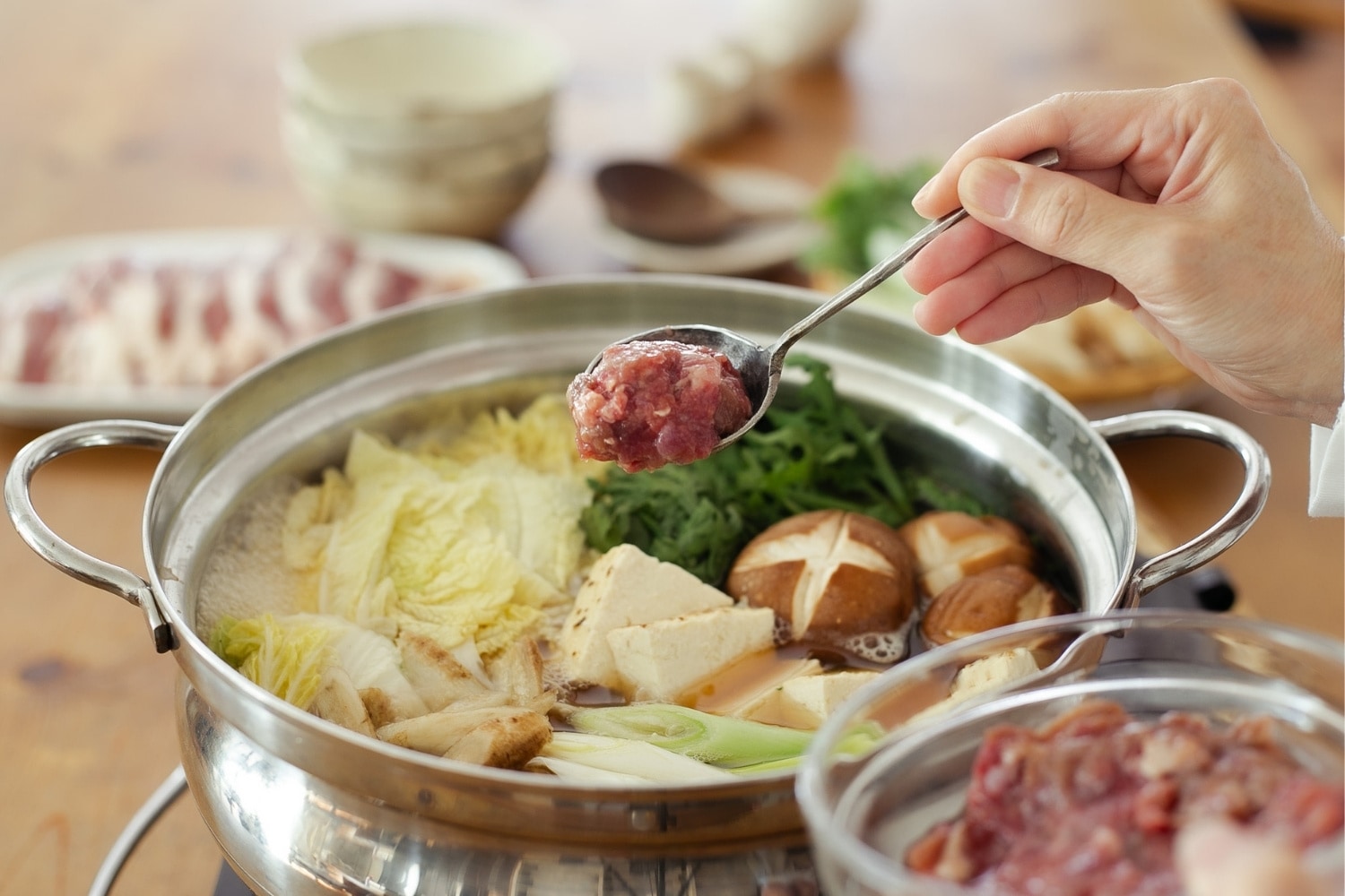 北海道 合鴨 つくねを入れて ひと煮立ち