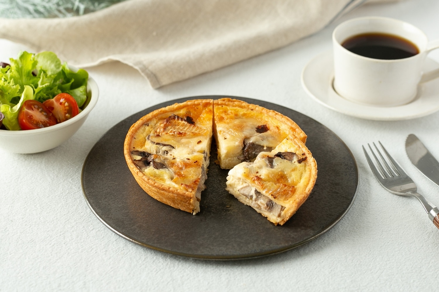 北海道 マッシュルーム カマンベールチーズ キッシュ