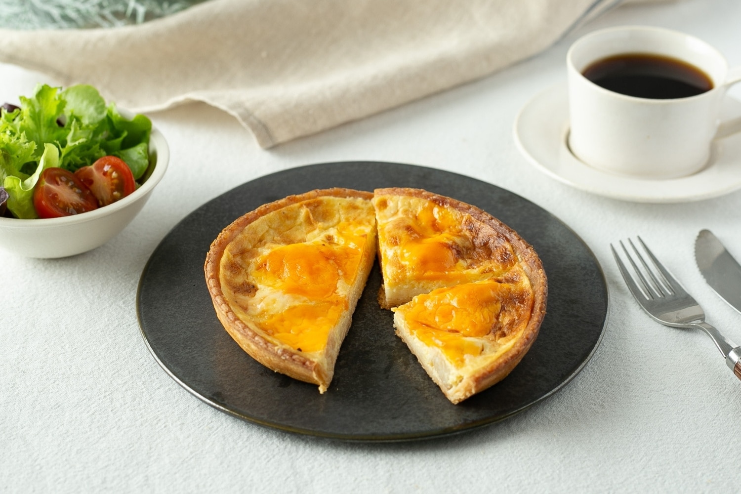 北海道 ニセコ チーズ ホタテ キッシュ