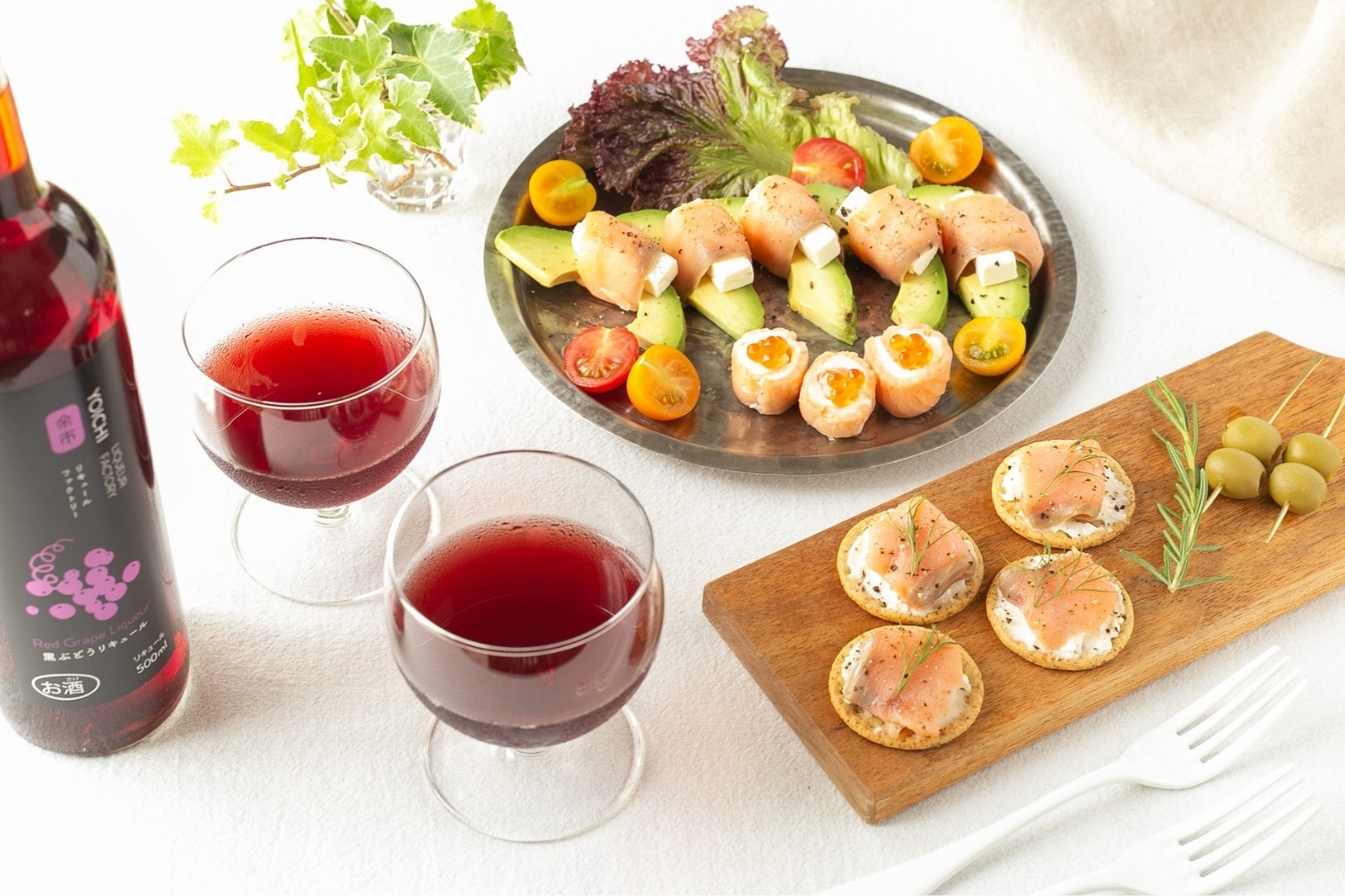 北海道 余市町 ツヴァイゲルトレーベ リキュール 冷やしてストレート 炭酸水と