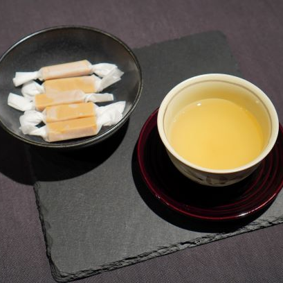 【そばの魅力でホッと一息】そばの甘皮茶＆そば蜂蜜入り生キャラメルセット