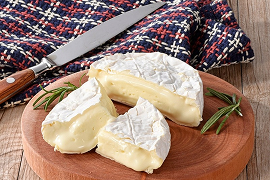 【ワインを楽しむなら】ブルーチーズとカマンベールチーズ