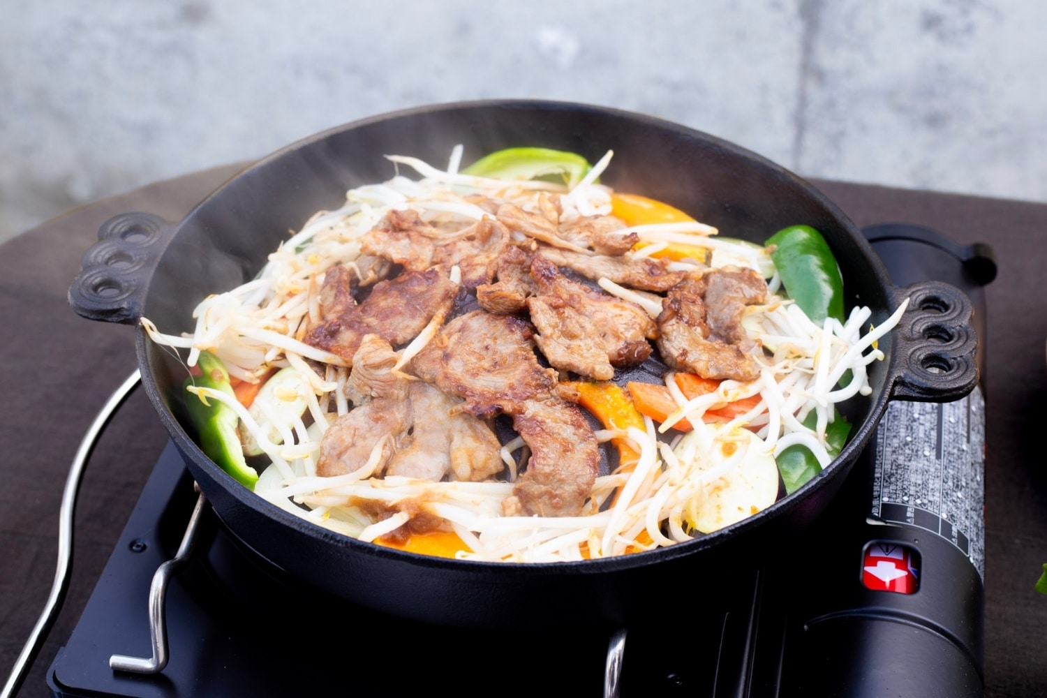 【室蘭第三の新名物】むろらんトンギスカン・ジンギスカンセット