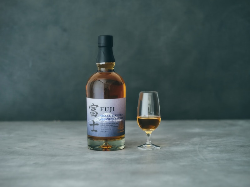 キリン シングルブレンデッドジャパニーズウイスキー 富士（700ml
