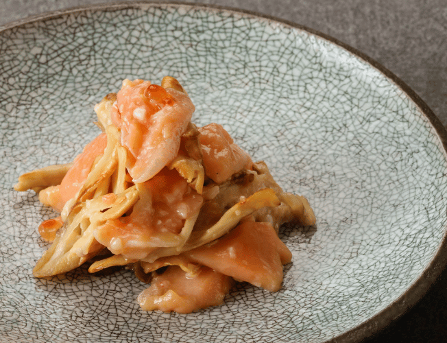 サーモン塩辛の焼ききのこ和え