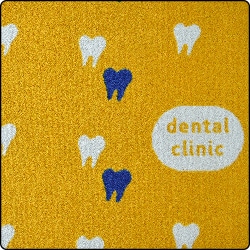鮮やかなイエローが印象的な歯科（Dental　Clinic)向け玄関マット。