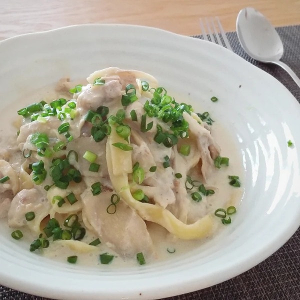 鶏肉とごぼうの和風豆乳パスタ