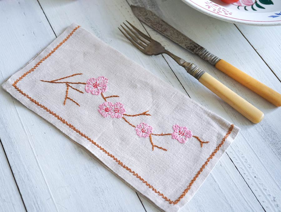 フランス手刺繍カトラリーケース　ピンクのお花 23.5×12cm ge-882