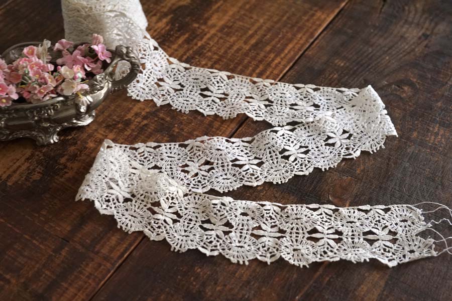 アンティークフレンチボビンレーストリム5 5 100cm Gla 1243の通販 こよなくアンティーク