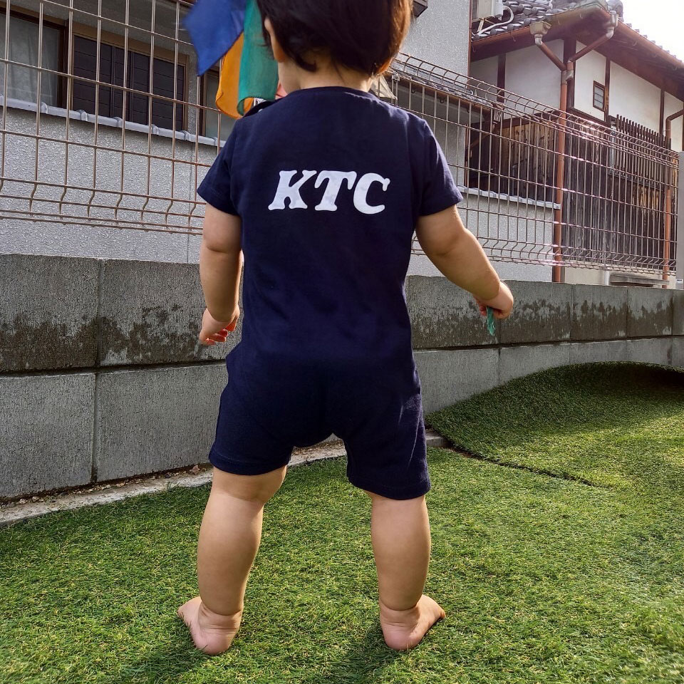 F.C.R.B. 黒ロンパース KTCロゴベビーロンパース | すべての商品 | 【公式通販】KTC