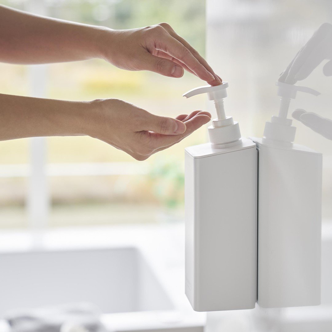 tower】 たっぷり洗剤が出るマグネットディスペンサー