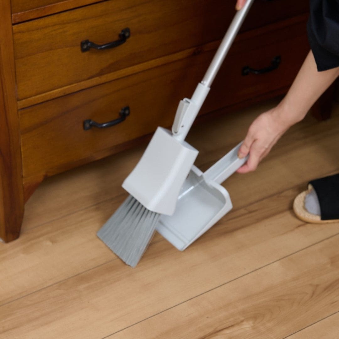 地球とちりとり 地球とちりとり