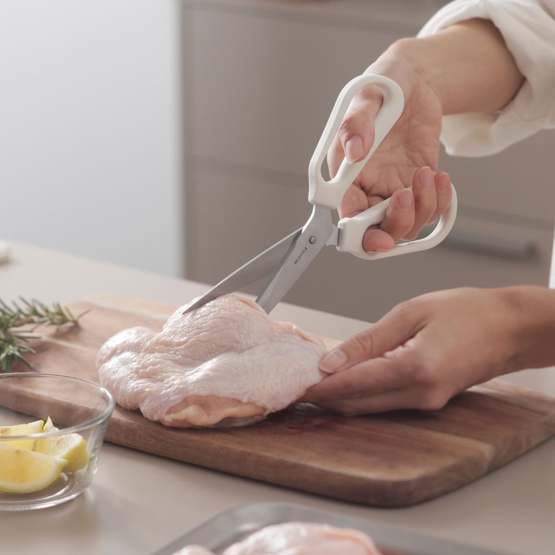 料理のハサミ ホワイト マーナ marna