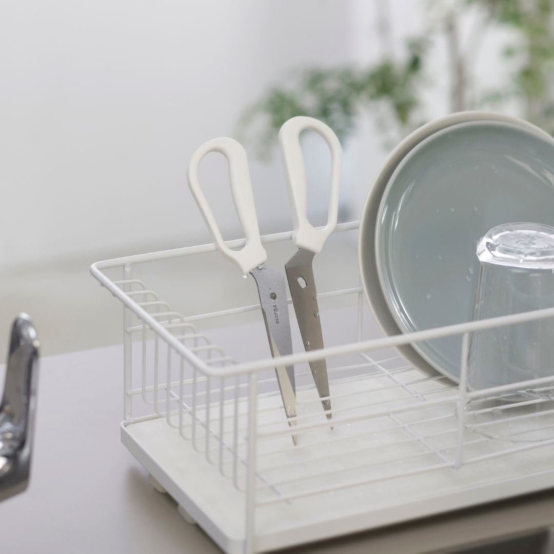 料理のハサミ ホワイト マーナ marna