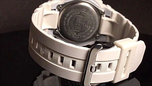 カシオGショック白 ソーラー電波腕時計 CASIO G-SHOCK AWG-M100SWG-7AJF