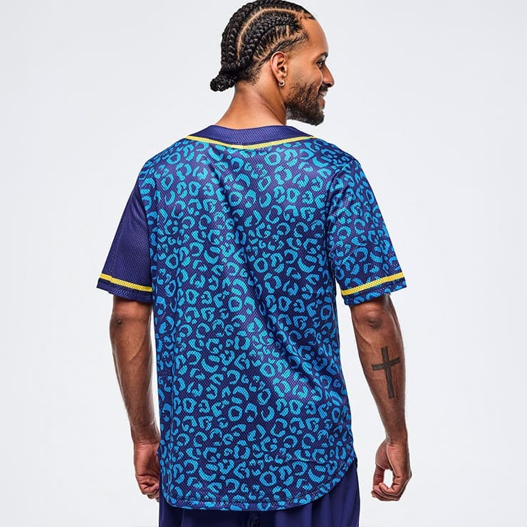 正規品　ZUMBAヒョウ柄シャツ ZUMBA ズンバ 正規品 レディース シャツ レオパード ベース