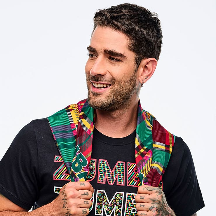 ZUMBA����и������ꥹ�ޥ��Х���ʤ򸪤ˤ�����������ǥ�������㡣���䤫�ʥޥ�����顼���Ǥ��������ǥ�����