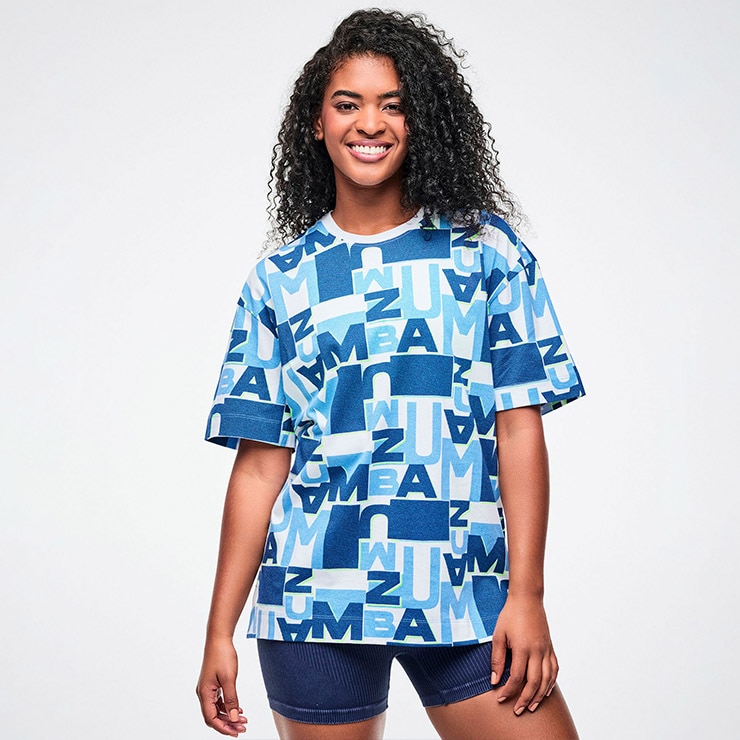 ZUMBA ズンバ 正規品 ウェアユニセックス Tシャツ 半袖 総柄 ロゴ 丸首