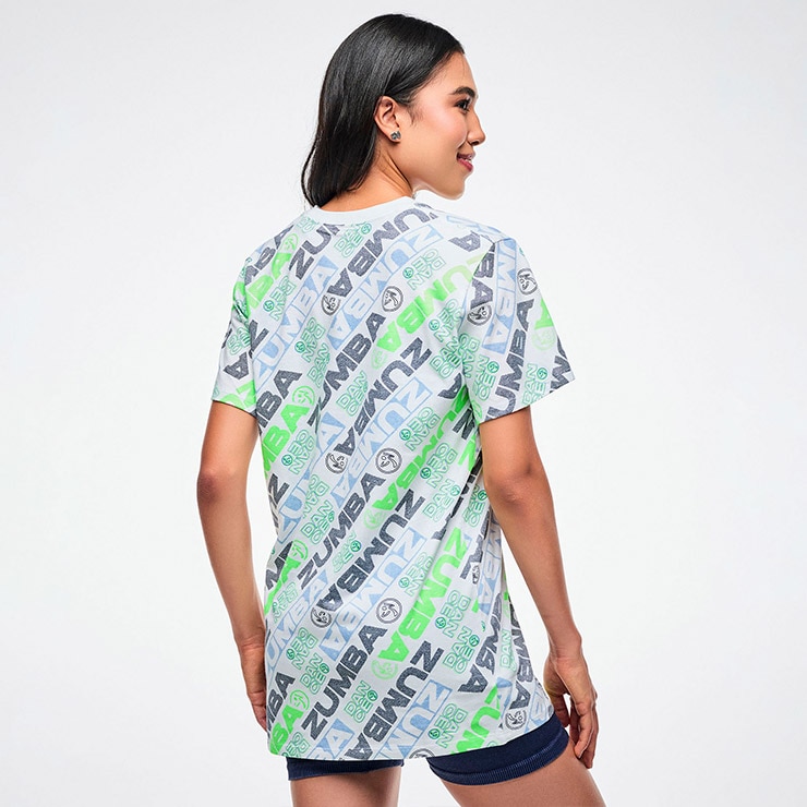 ZUMBA ズンバ 正規品 ウェアユニセックス Tシャツ 半袖 総柄 ロゴ 丸首