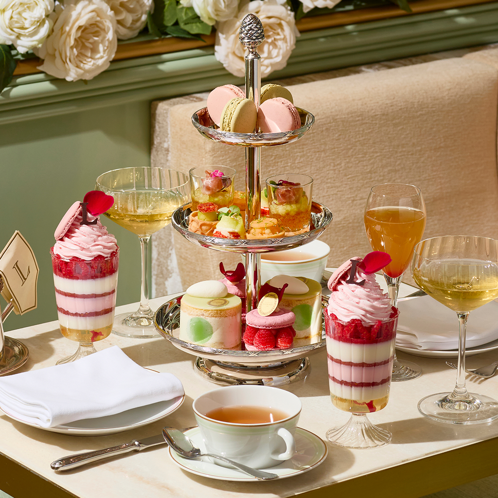 人気のパティスリー ラデュレ ソーホー店の中庭でランチが気持ちいい LADUREE SOHO - スタッフブログ JTB ルックアメリカンツアー - アメリカ現地オプショナルツアー検索・予約