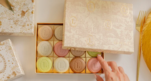 ラデュレ クリスマスコレクション 2025 ラデュレ｜マカロン発祥の