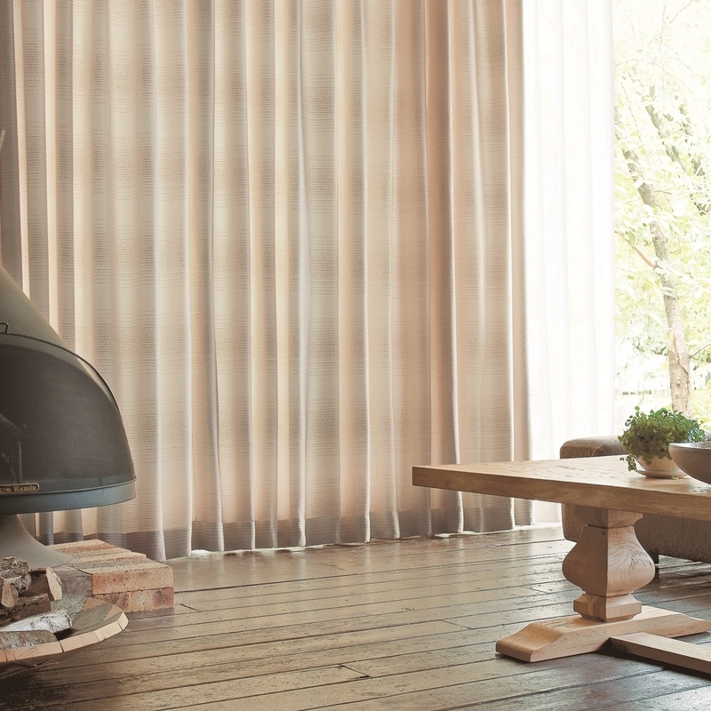 ○新商品 | ふっくらとした立体ストライプのドレープカーテン