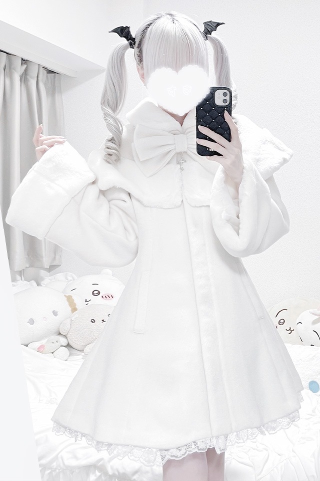 MARS  通販限定？売り切れ　マーズ　白地コート　アウター　完売品　Ａライン 新品 さきまる さきまるちゃん MARS マーズ コート コラボコート