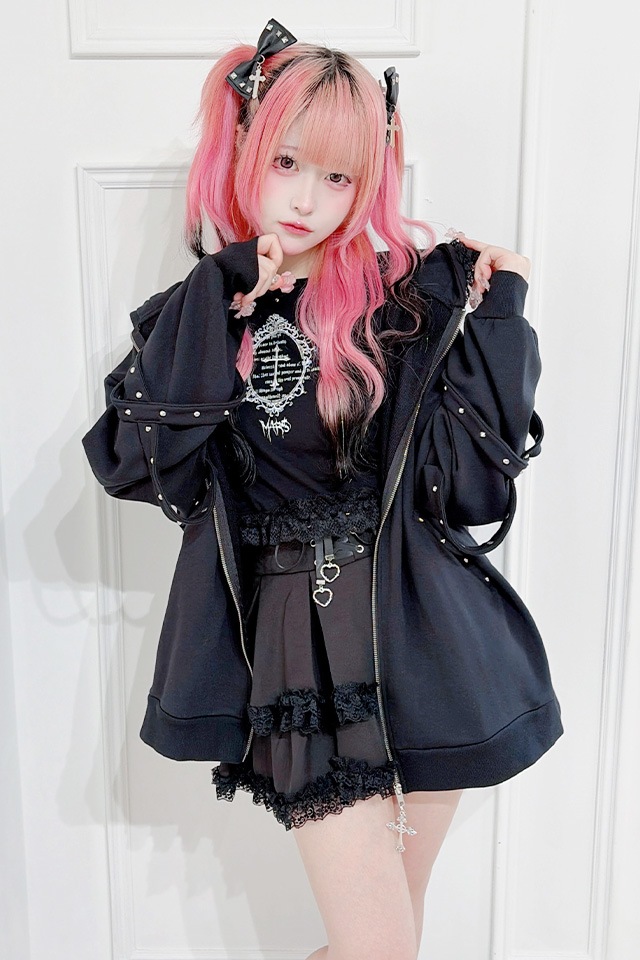 MA＊RS 20th Anniversary ファー付きロングパーカーモデル着用 MA*RS】スタッズ付きウイングビックパーカー - ブラック size-F | 地雷