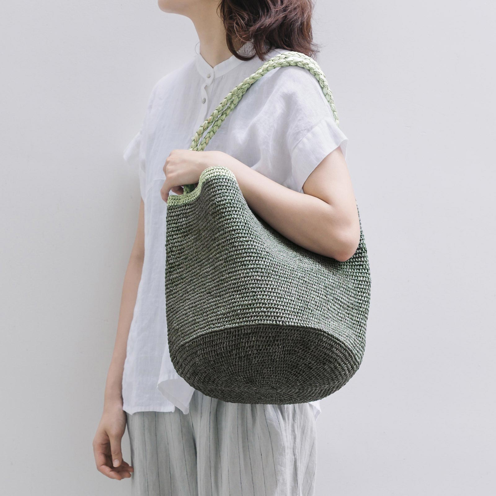 MOUMOUNE ラフィアバッグ Gray & Khaki