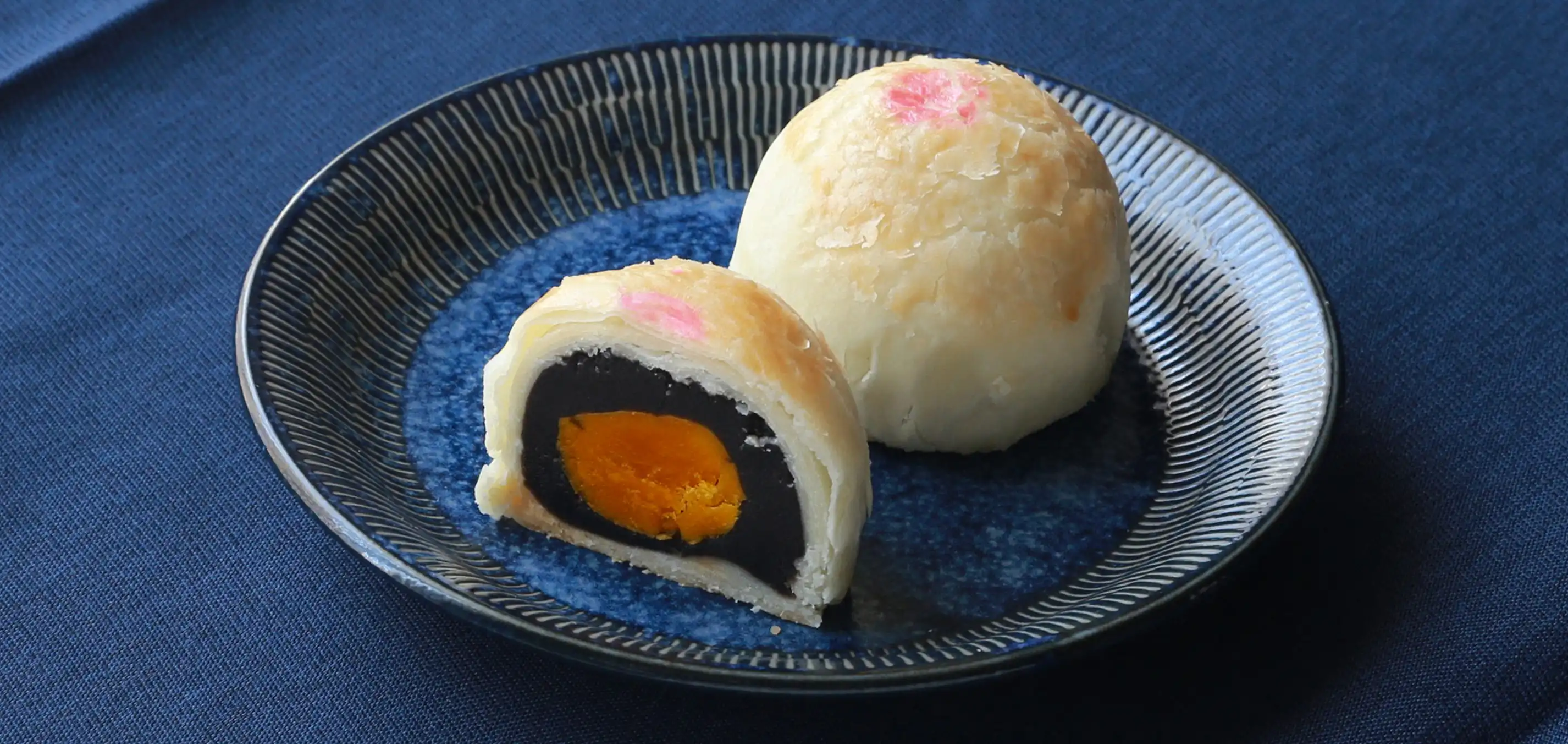 蛋黄酥（黒）