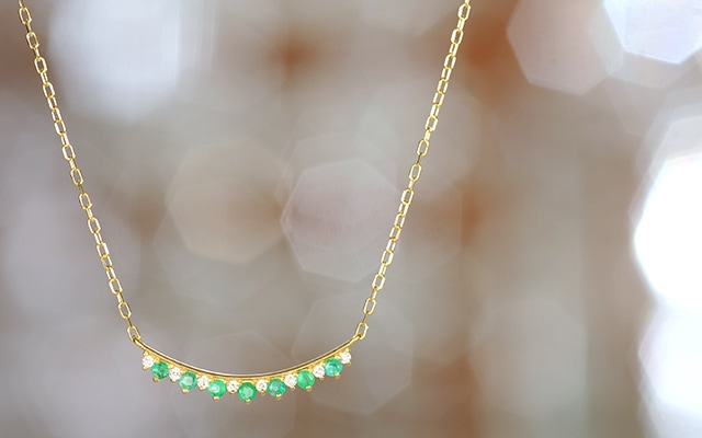 K18 diamond necklace